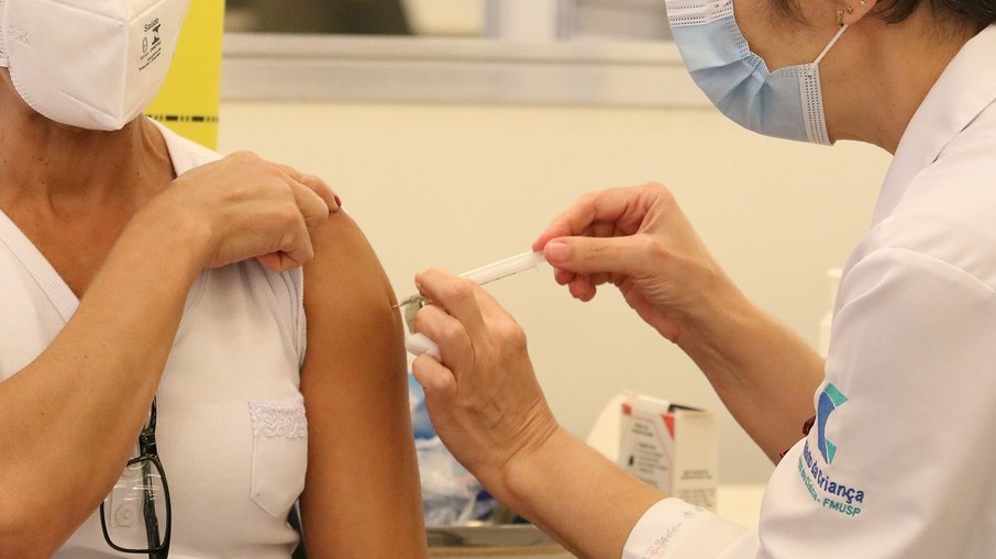 Nota de Repúdio do IES sobre o fura-fila nas vacinas