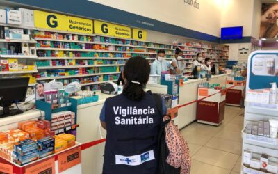 Número de testes positivos em farmácias sobem a cada mês