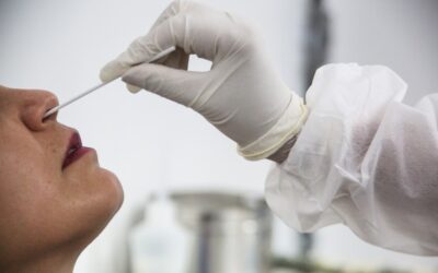 Testagem pós-vacinal de SARS-CoV-2 não é uma bobagem