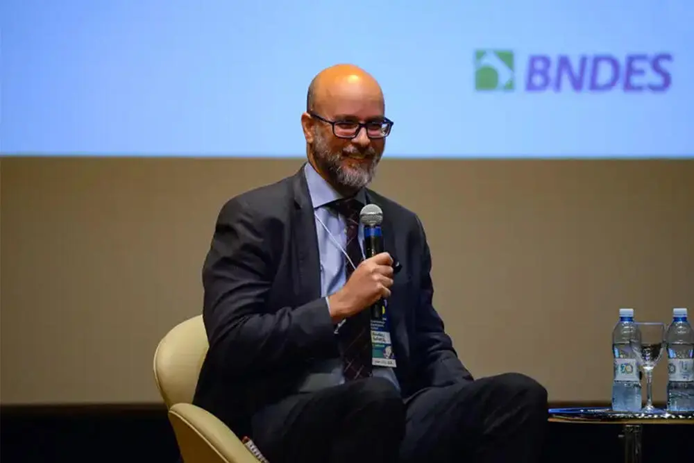 Lula e Padilha avalizam nome para a presidência da Anvisa