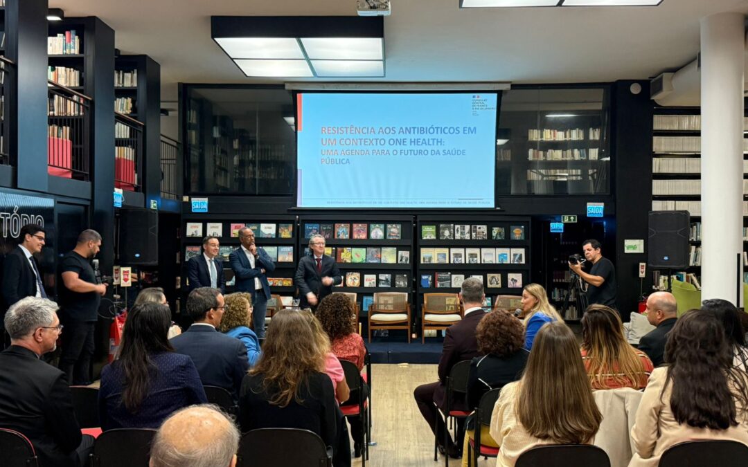 Brasil e França promovem conferência sobre resistência aos antibióticos sob a perspectiva One Health no Rio de Janeiro, em preparação para a COP-30