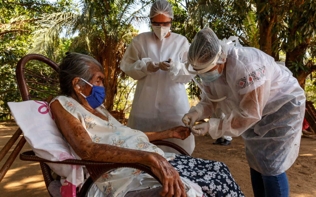 Médicos Sem Fronteiras celebra avanços no desenvolvimento de vacina nacional de mRNA pela Fiocruz