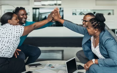 Grupo Sabin alcança meta de liderança preta e reforça compromisso com a diversidade  Companhia atinge 10,1% de pessoas pretas em cargos de liderança, ultrapassando a média nacional