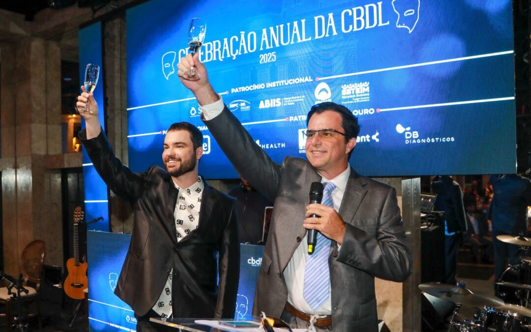 Artthur Mancini foi escolhido como mestre de cerimônias por sua atuação decisiva na implementação dos autotestes de HIV no Brasil