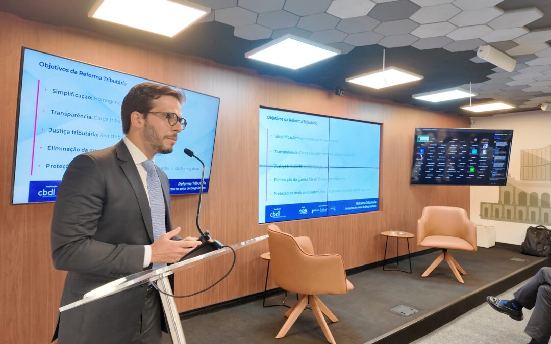 Consultor tributário da CBDL fala sobre os benefícios fiscais do novo modelo de tributação e confere sugestões às empresas do setor
